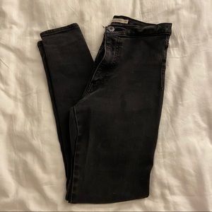Runaround Super Skinny Jeans XS
